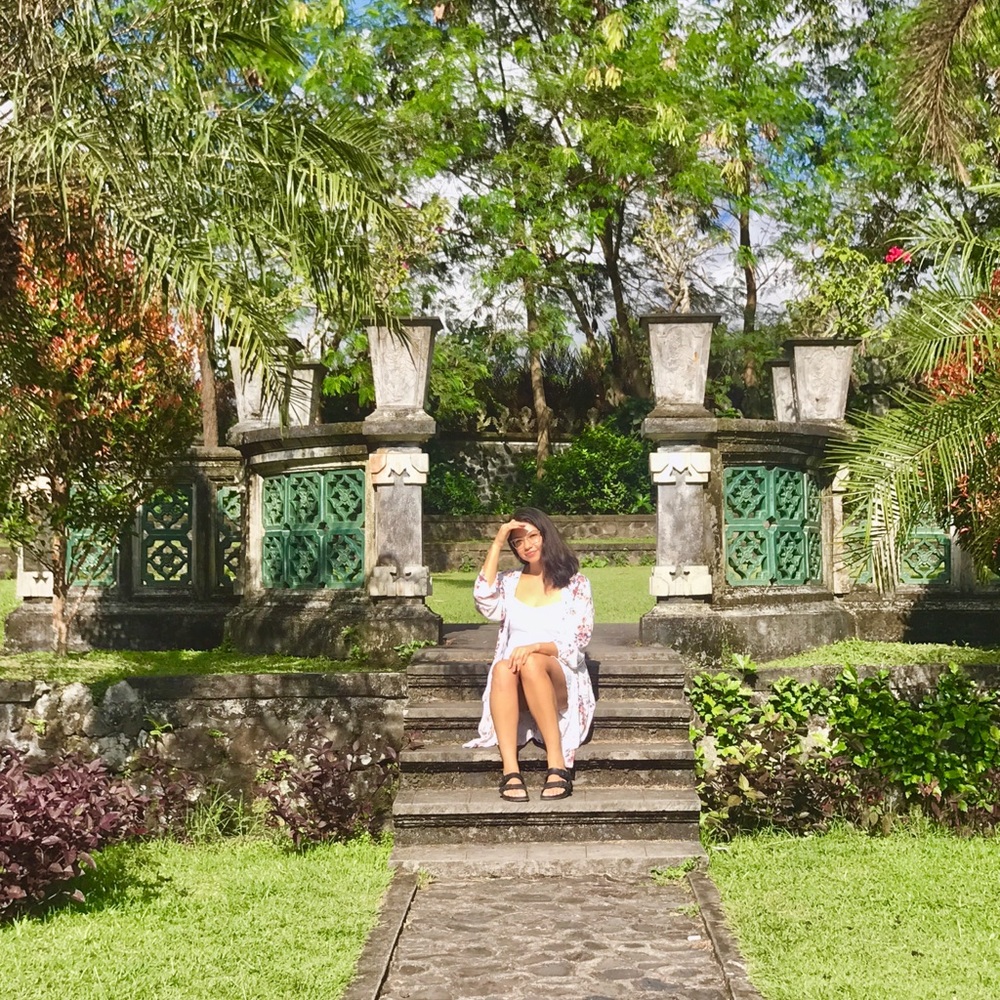 Meet your Posher, Amy